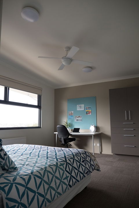 Deakin Geelong Units - Accommodation Cooktown 6