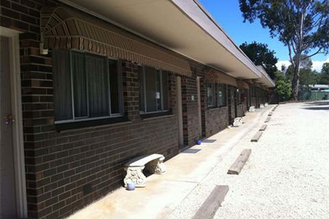 Tartan Motel - Accommodation Cooktown 1