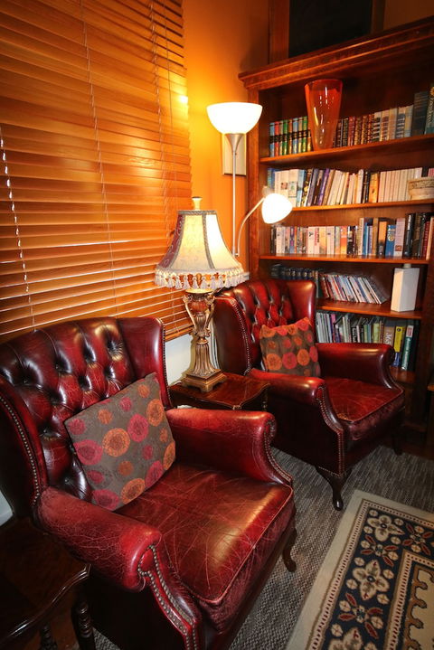 Seaview House - Accommodation Cooktown 2