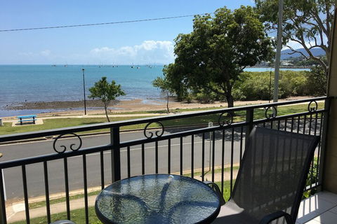 Whitsunday Waterfront Apartments - Accommodation Cooktown 6