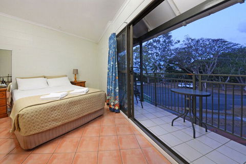 Whitsunday Waterfront Apartments - Accommodation Cooktown 1