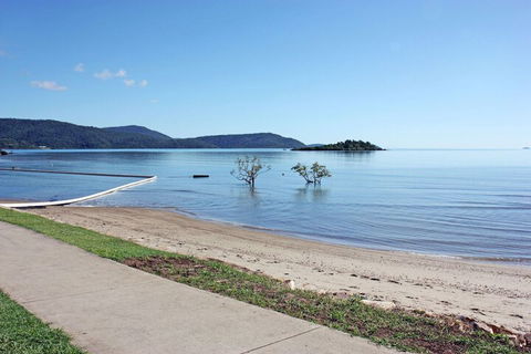 Whitsunday Waterfront Apartments - Accommodation Cooktown 5