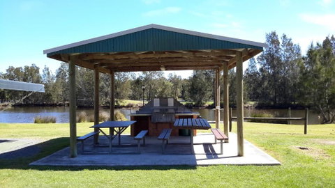 Tuncurry Lakes Resort - Accommodation Cooktown 2