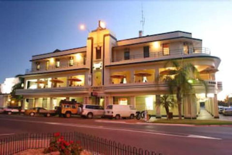 Renmark Hotel Motel - Accommodation Cooktown 0
