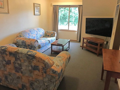 AAt 28 Goldsmith Motel - Accommodation Cooktown 3