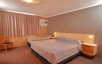 Morayfield Tavern & Motel - Accommodation Cooktown 2