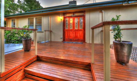 Hillview Oak B & B - Accommodation Cooktown 6
