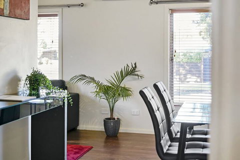 Short Stays Gippsland - Accommodation Cooktown 5