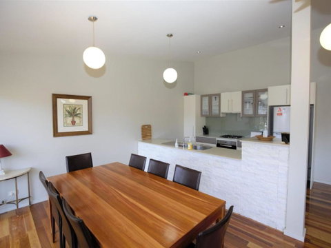 Wedgetail 2 - Accommodation Cooktown 4