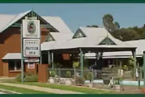 Young Federation Motor Inn - Accommodation Cooktown 5