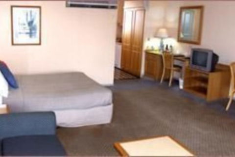 Young Federation Motor Inn - Accommodation Cooktown 1