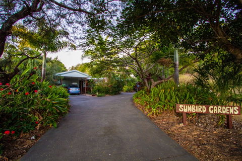 Sunbird Gardens - Accommodation Cooktown 2