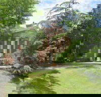 Manor Estate - Accommodation Cooktown