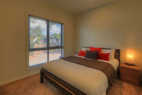 Fairwinds - Essentially Tas - Accommodation Cooktown 1
