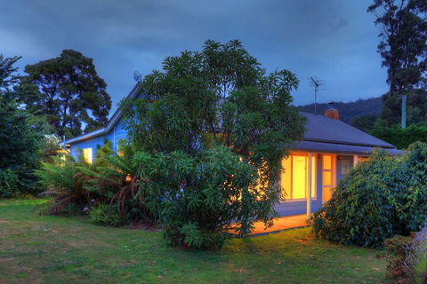 Fairwinds - Essentially Tas - Accommodation Cooktown 5