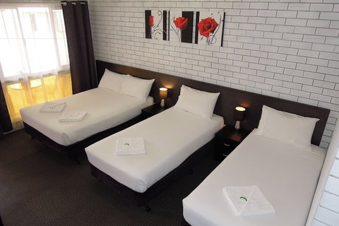 Jackaroo Apartments - Accommodation Cooktown 5