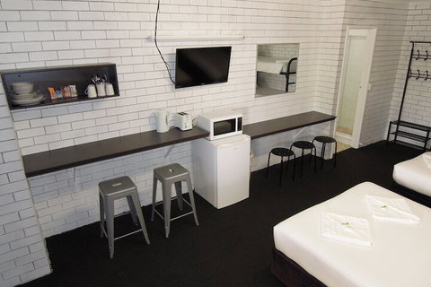 Jackaroo Apartments - Accommodation Cooktown 4