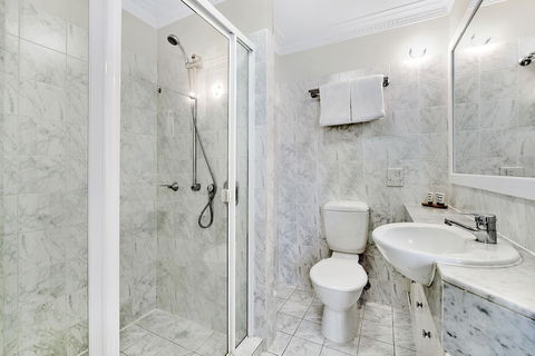 ULTIQA Rothbury Hotel - Accommodation Cooktown 4
