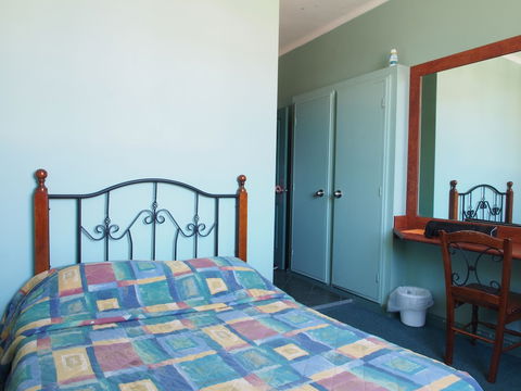 Harp Hotel - Accommodation Cooktown 3