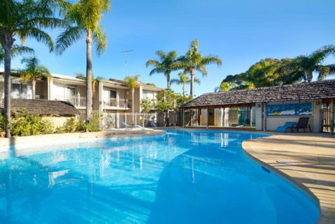 Mandurah Motel And Apartments - Accommodation Cooktown 3