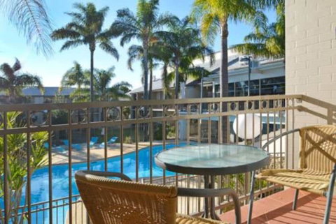 Mandurah Motel And Apartments - Accommodation Cooktown 6