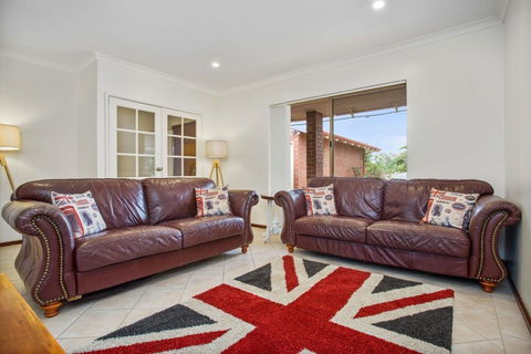 Merridees Place - Accommodation Cooktown 5