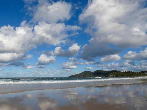 CHILL OUT BEACH HOUSE At FORSTER - Accommodation Cooktown 2