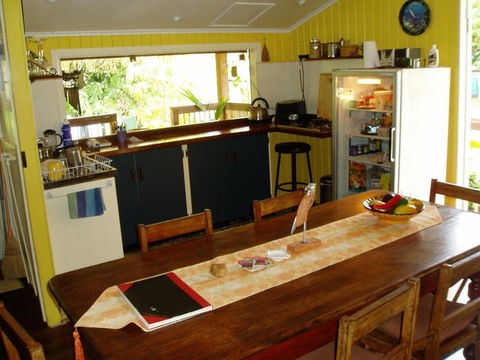 Mango Tourist Hostel - Accommodation Cooktown 6