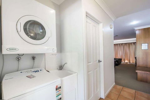 Shamrock Gardens Motel - Accommodation Cooktown 4