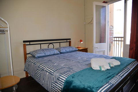 Geraldton Backpackers - Accommodation Cooktown 4