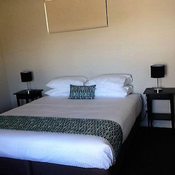 Neagles Retreat Villas - Accommodation Cooktown 0