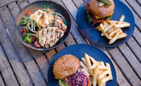 Sandbar - Accommodation Cooktown 10