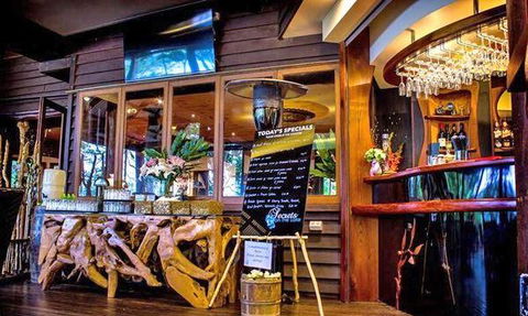 A Salt & Battery - Accommodation Cooktown 3