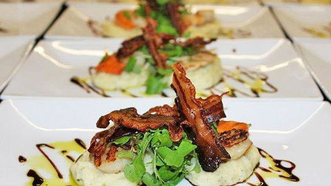 A Salt & Battery - Accommodation Cooktown 5