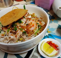 Phu Vinh - Accommodation Cooktown