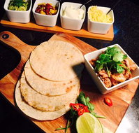 Chally's Bar and Bistro - Accommodation Cooktown