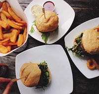 Moo Gourmet Burgers Manly - Accommodation Cooktown