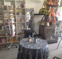 Loz's Coffee and Gifts - Accommodation Cooktown