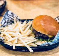 Oscy's Burgers - Accommodation Cooktown