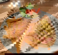 Bull and Bush - Accommodation Cooktown