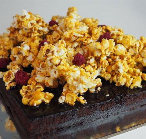 Black Star Pastry Galeries - Accommodation Cooktown 11