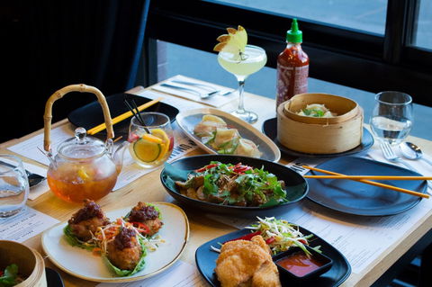 Three Monkeys - Accommodation Cooktown 0