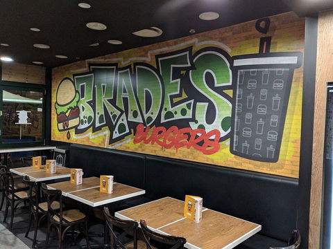 Brades Burgers - Accommodation Cooktown 0