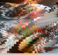 Stanley's on the Bay