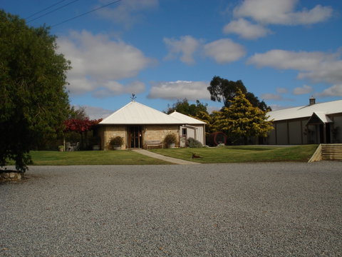 Malcolm Creek Vineyard - Accommodation Cooktown 0