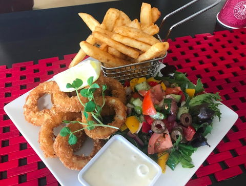 Feeding Frenzy Cafe - Accommodation Cooktown 0
