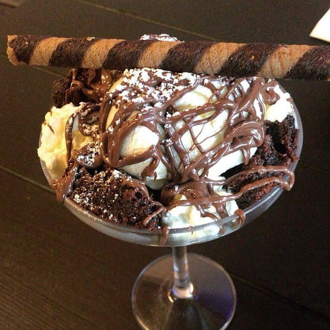 Tee-Lish Brownies - Accommodation Cooktown 0