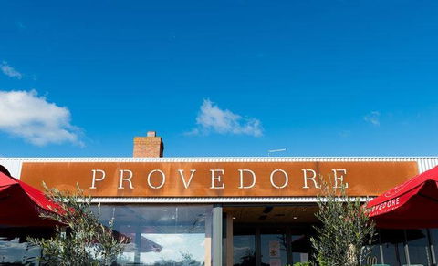 Ballarat Provedore - Accommodation Cooktown 9