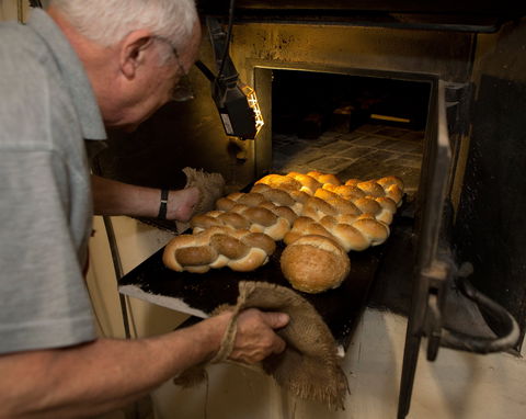 Apex Bakery - Accommodation Cooktown 1