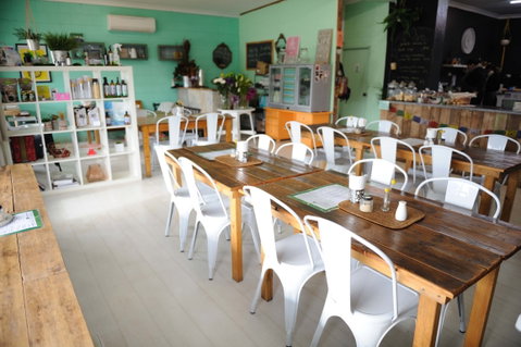 Alicia's Cafe - Accommodation Cooktown 1